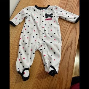 🌷 5/$15.00 Fleece button pajamas